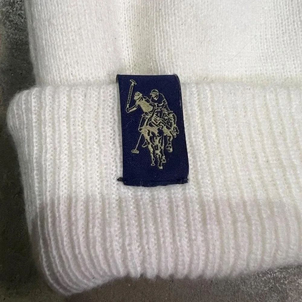 U.S. Polo Assn. white knit beanie